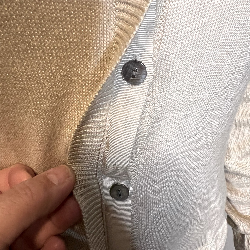 CHAN LUU. EUC.Stunning designer cardigan sweater with silk underlay. Almandine.M - Picture 10 of 12